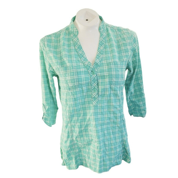 Columbia V-Neck Button Down Short Sleeve‎ Shirt Sized S - Picture 1 of 5